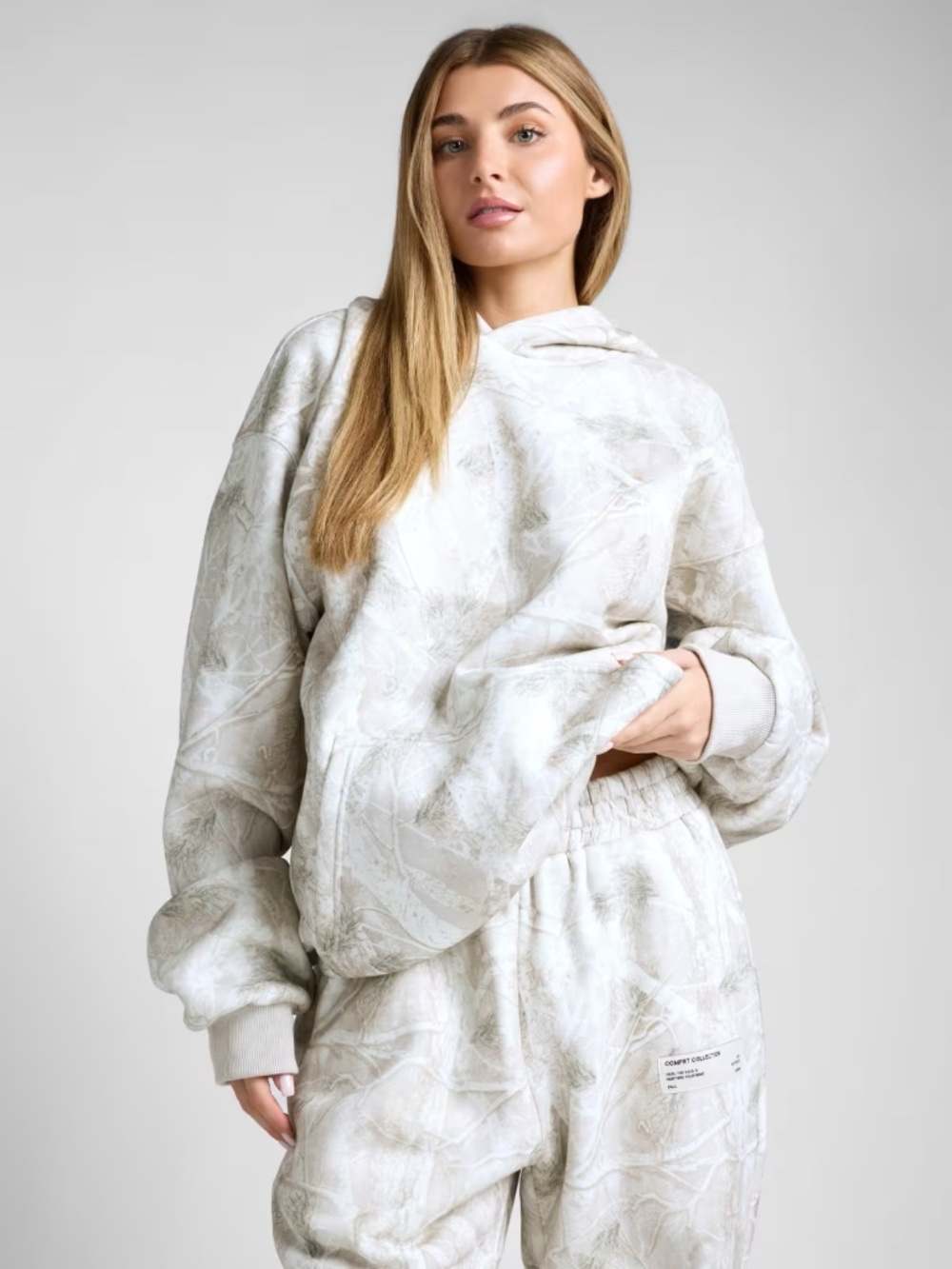 Comfrt Silver Birch Hoodie Size M